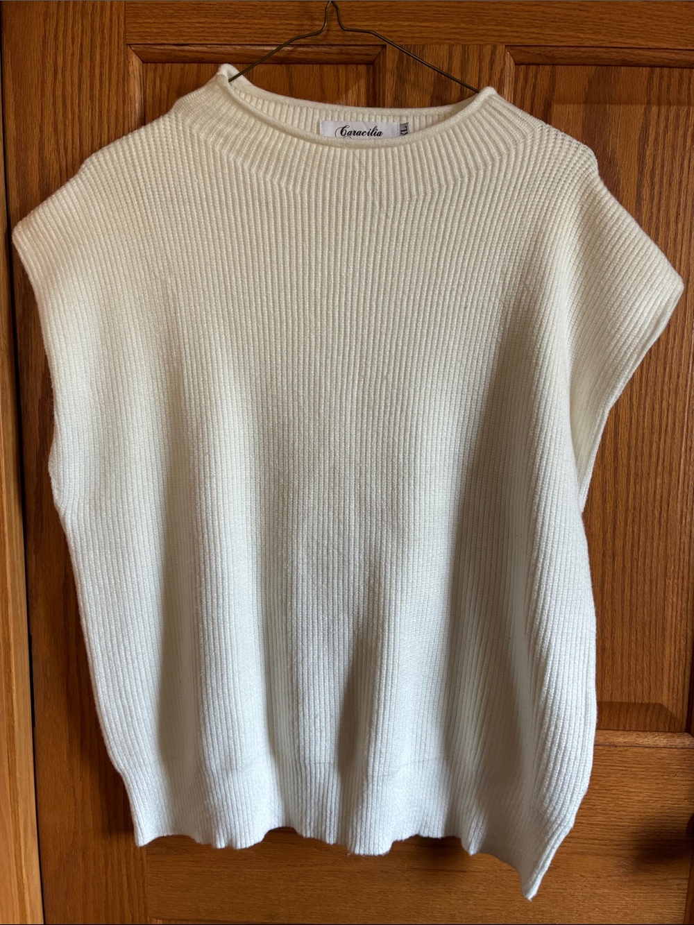 Casentina Cream Ribbed Sleeveless Crewneck Sweater